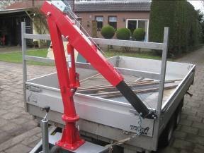 Hijsmiddel op aanhangwagen