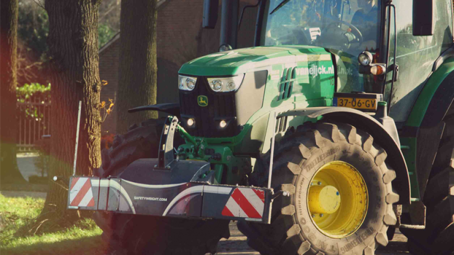 Tractor