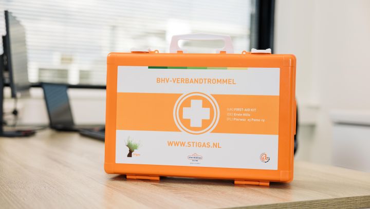 Oranje eerstehulp kit