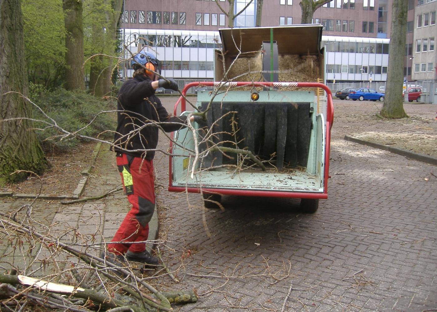 Veilig werken met de takkenversnipperaar